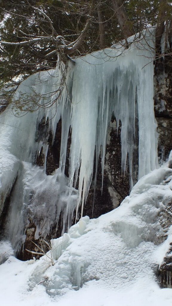 Ice falls, leaf lake ski trail, Algonquin Provincial Park, Ontario, Canada