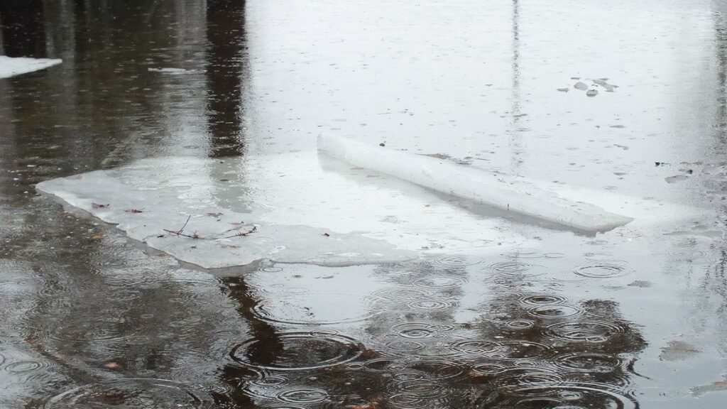 Oxtongue Lake flooding - ice floats in rain - April 20 2013
