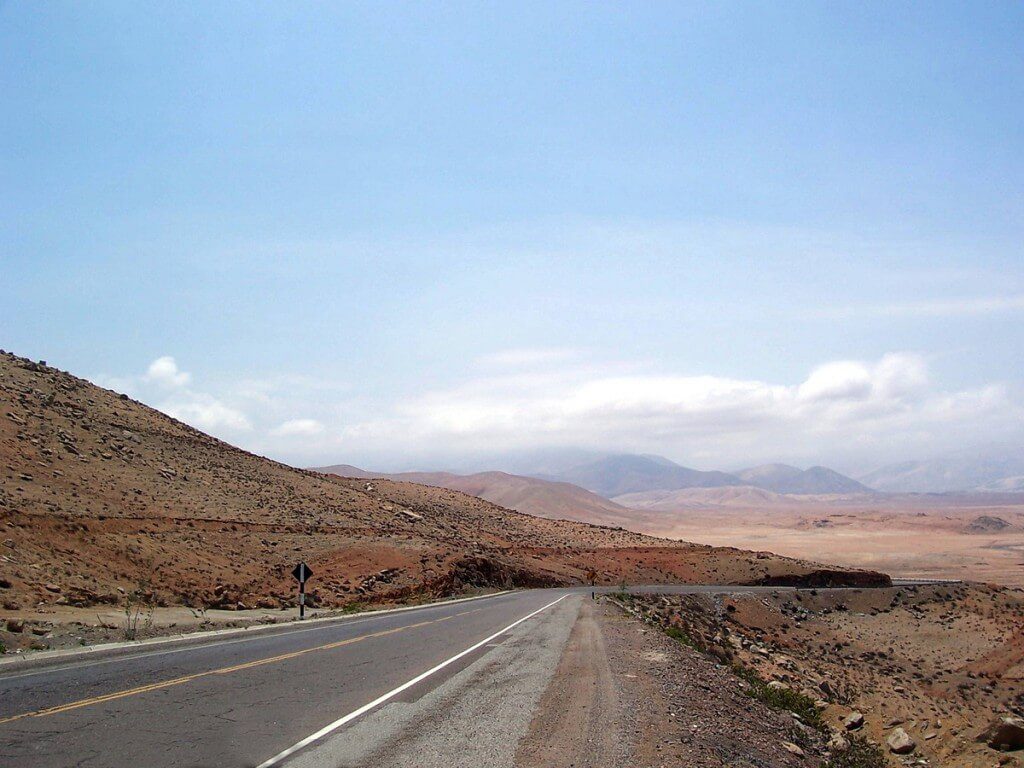 pan american highway - near arequipa - peru - frame to frame