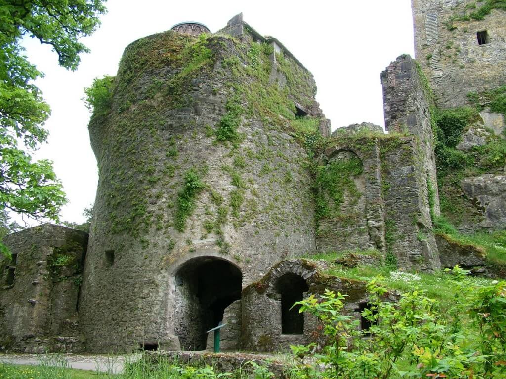 An image of the badgers cave entrance at Blarney Castle in County Cork, Ireland. Photography by Frame To Frame - Bob and Jean.