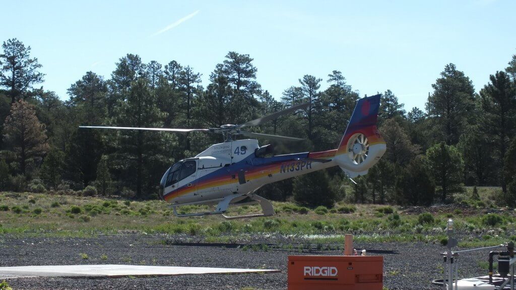 helicopter-lands-papillon-grand-canyon-heliport-55