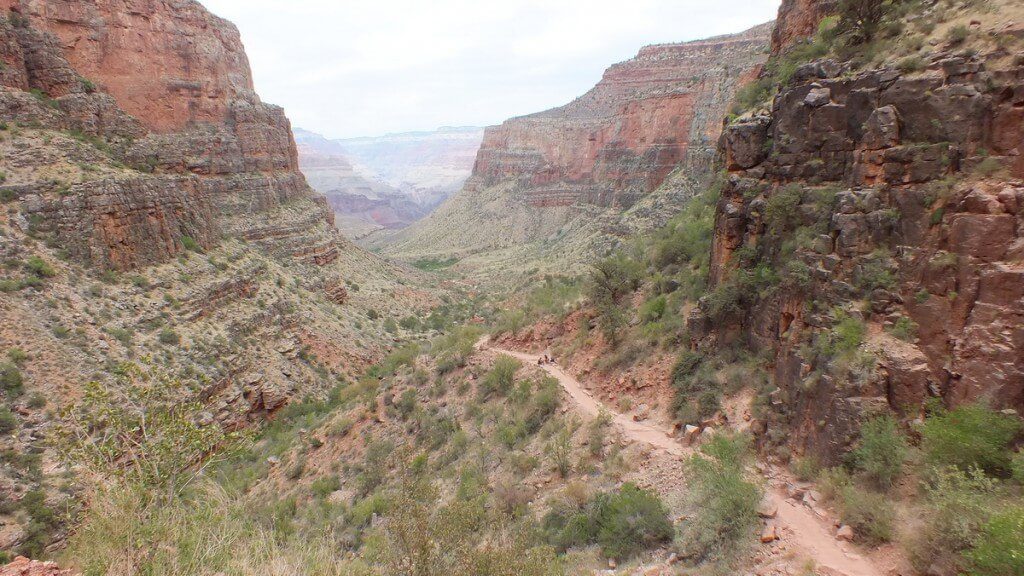 bright angel trail at the grand canyon 