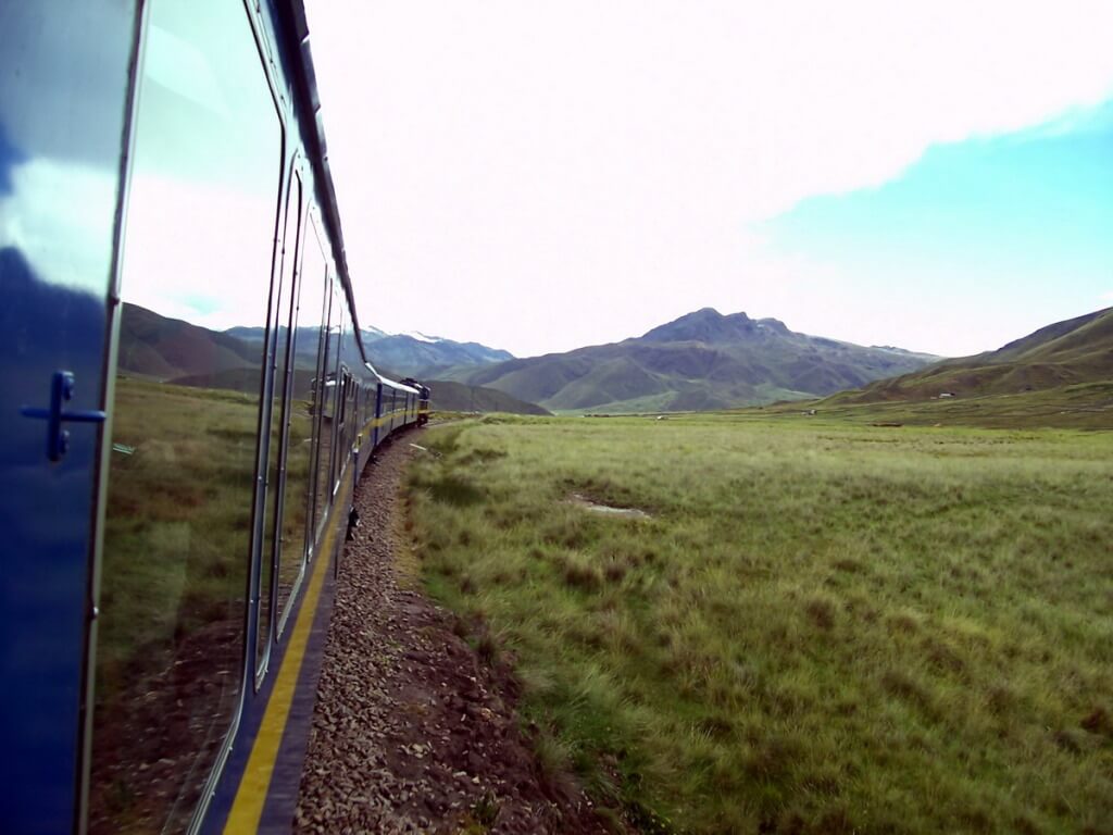 andean explorer train heading to cusco_peru