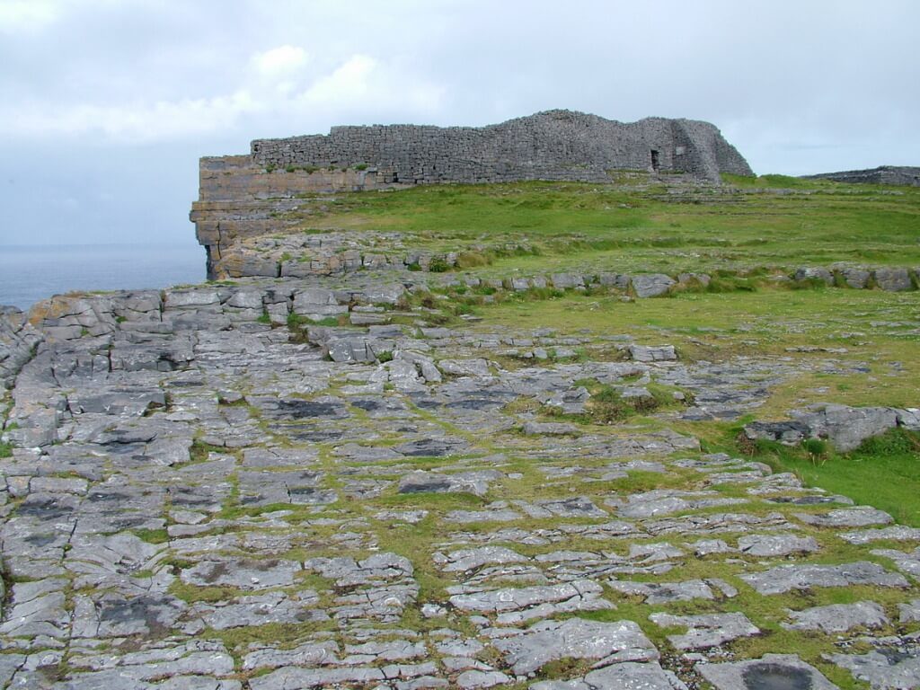 dun aonghasa fort_inishmore_aran islands_ireland 4