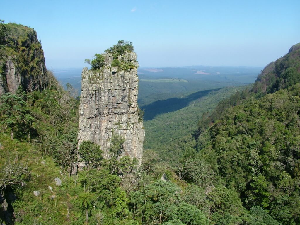 photograph of Pinnacle Rock at Graskop, Mpumalanga, South Africa