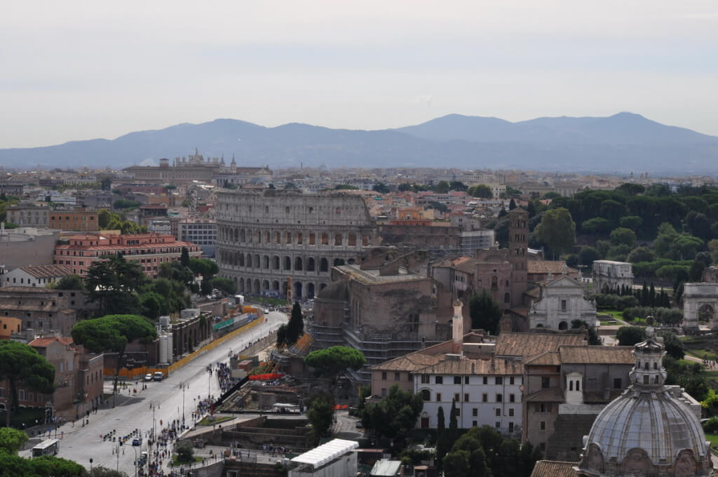 An image of the Colosseum in Rome, Italy. Photography by Frame To Frame - Bob and Jean.
