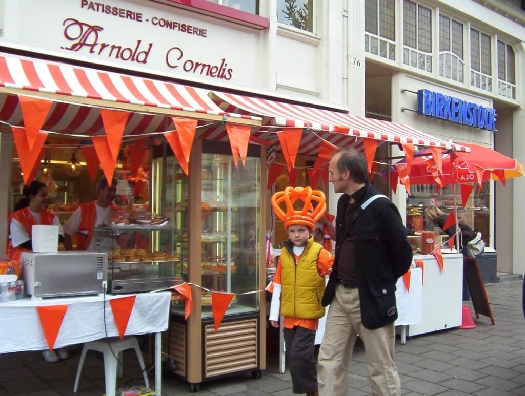 arnold cornelis patisserie on queens day, amsterdam, the netherlands