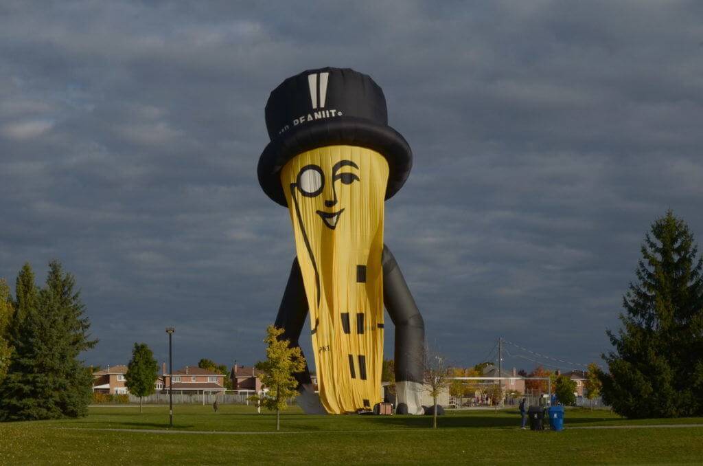 mr peanut hot air balloon in toronto, ontario