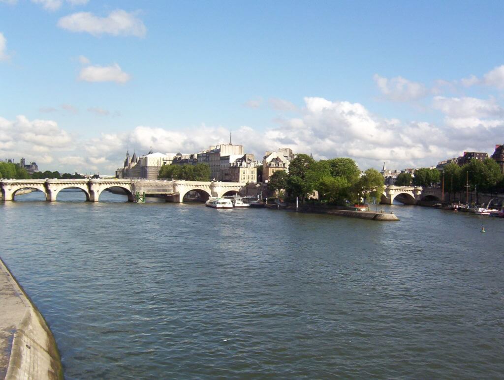 pont neuf, paris, france