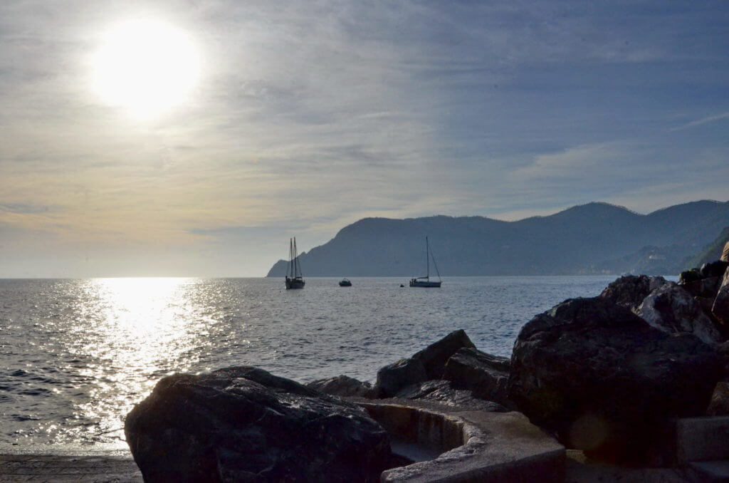 ligurian sea, vernazza, cinque terre, italy