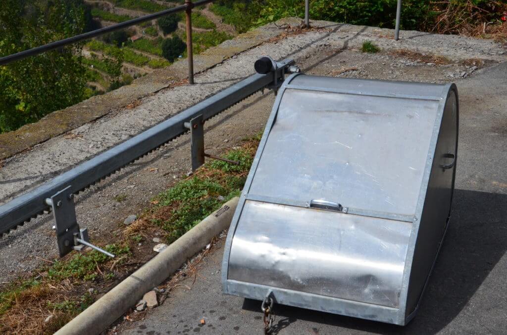 rail cart, cogwheel railway, cinque terre, italy