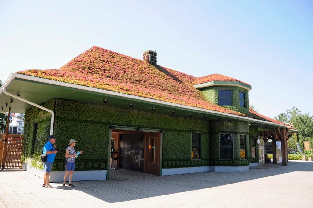 a ticket to canada, train station, mosaiculture 2018, gatineau, quebec, canada