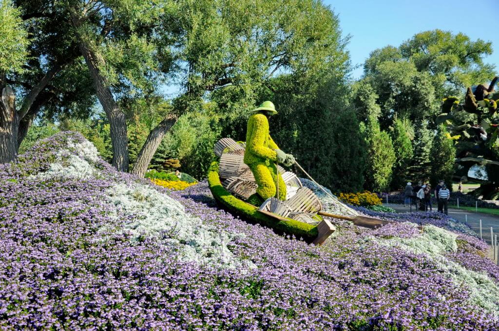 the lobster fisherman, mosaiculture 2018, gatineau, quebec, canada