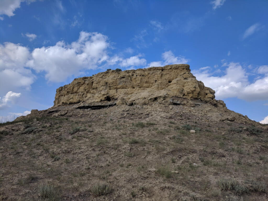 Image of a butte along the valley of 1000 devils route, grasslands national park east block, saskatchewan