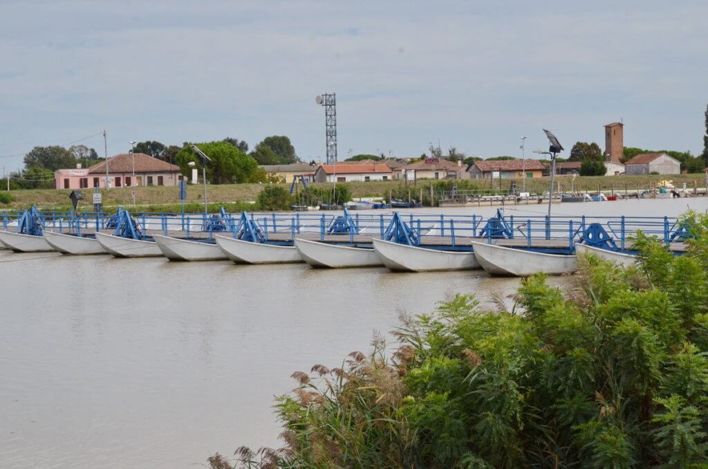 the pontoon of santa giulia, floating bridge, parco regionale veneto del delta del po, po river delta, italy