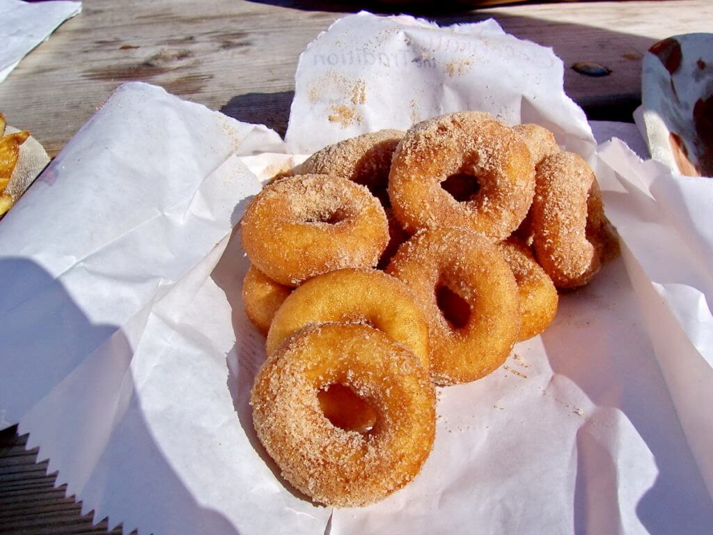 donuts, doughnuts, markham fair, markham, ontario, 2007