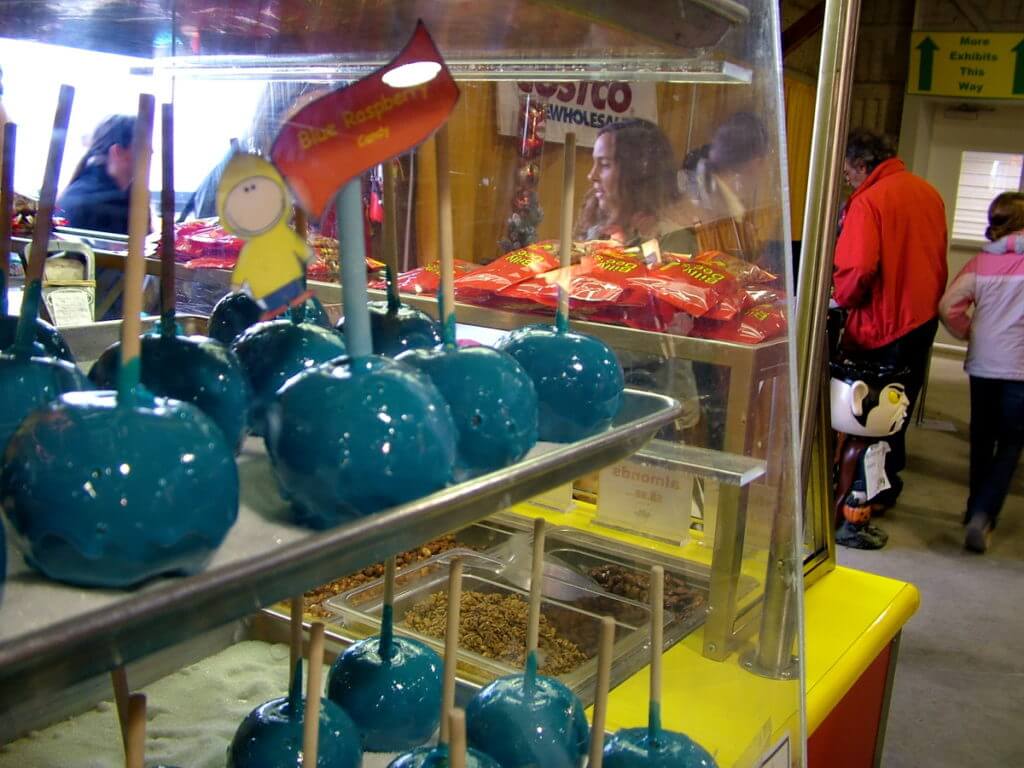 candy apples for sale, markham fair, markham, ontario, 2009