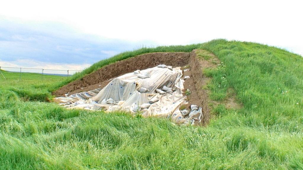 the mound of the hostages, the hill of tara, county meath, ireland