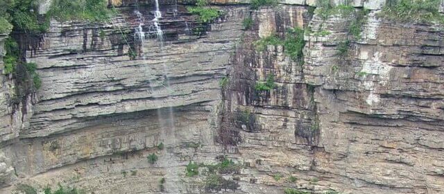 image of lehr falls in the oribi gorge in south africa.