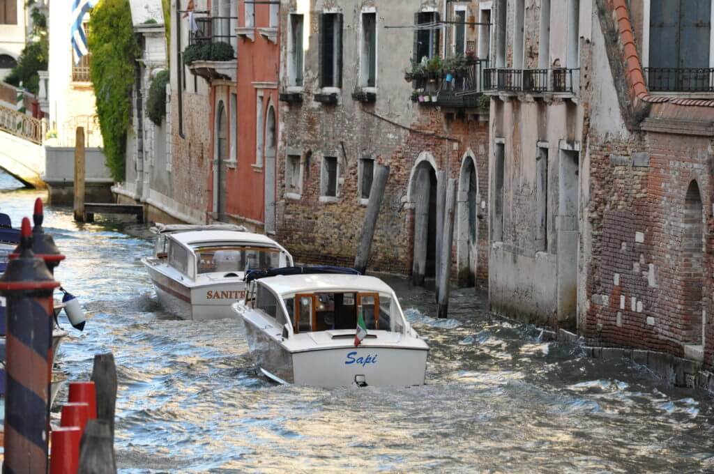 cabin boats, venice, italy