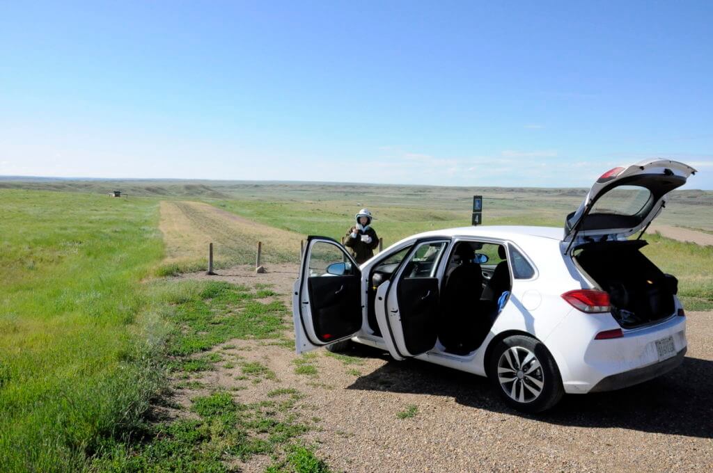 Image of a jean having a picnic breakfast in grasslands national park, saskatchewan, canada