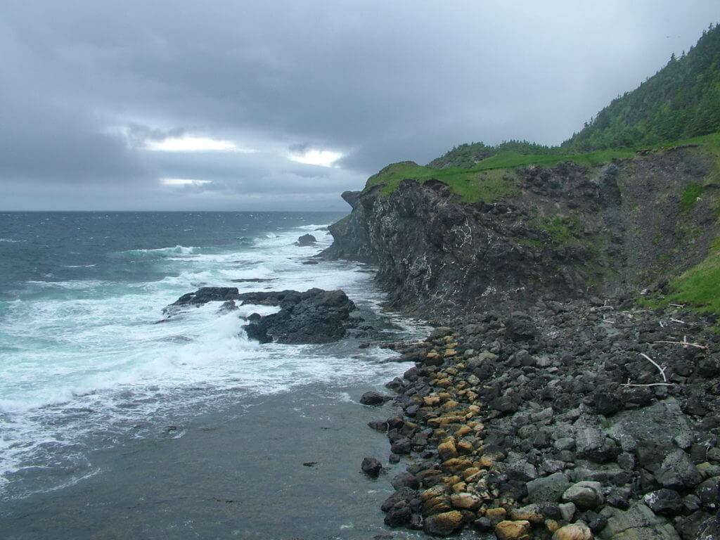 cobble beach, old man cove, green gardens trail, gros morne national park, newfoundland