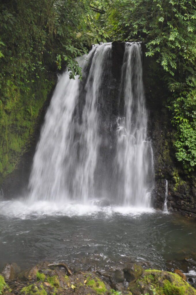 image of danta waterfall, arenal observatory, costa rica