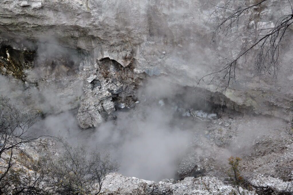 image of thunder crater, wai-o-tapu thermal wonderland, rotorua, new zealand