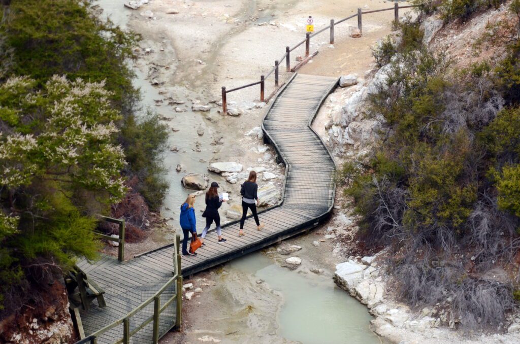 image of boardwalk, frying pan flat, wai-o-tapu thermal wonderland, new zealand