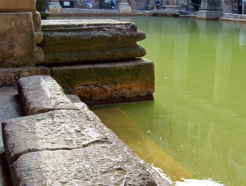 image of the step into the great bath, roman baths, bath, England