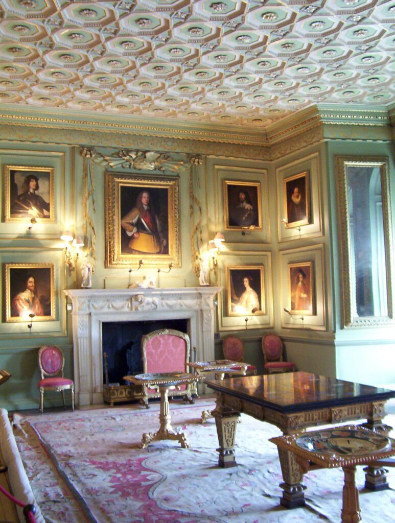 image of the Green Drawing Room, warwick castle, england