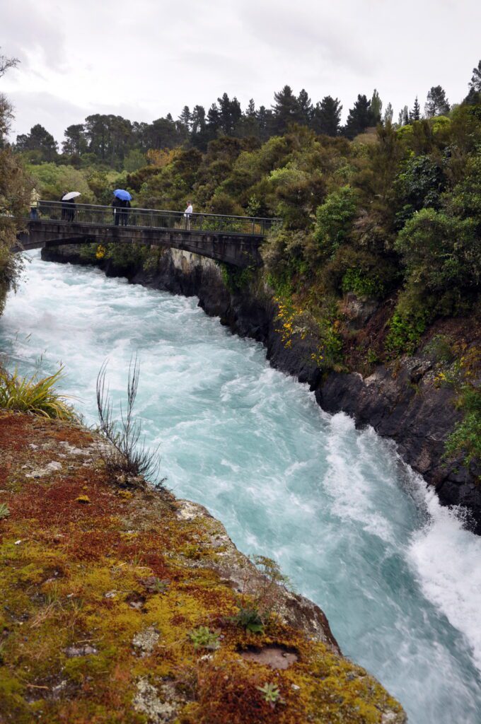 image of huka falls, new zealand 