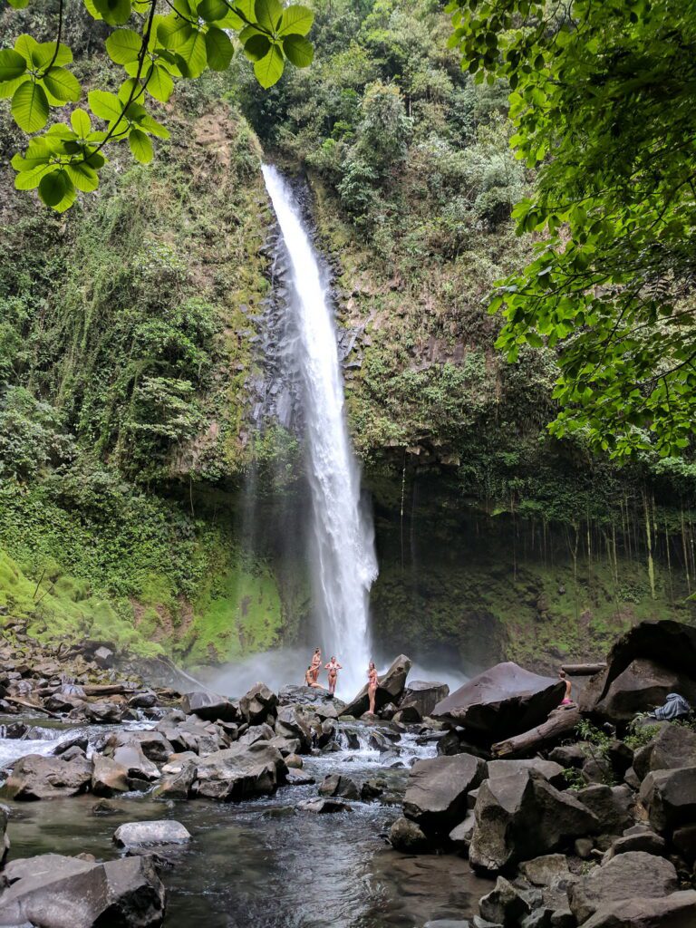 image of la fortuna waterfall, la fortuna, costa rica