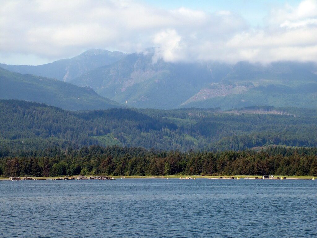 image of mountains, deep bay harbour, vancouver island, british columbia