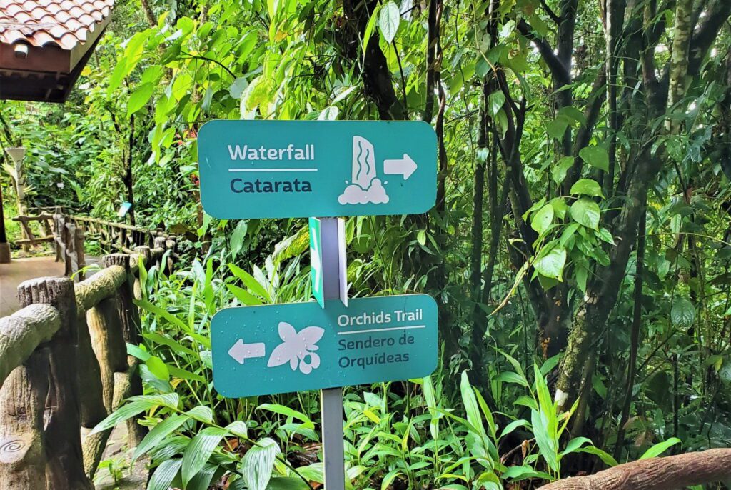 image of trail signs, la fortuna waterfall, la fortuna, costa rica