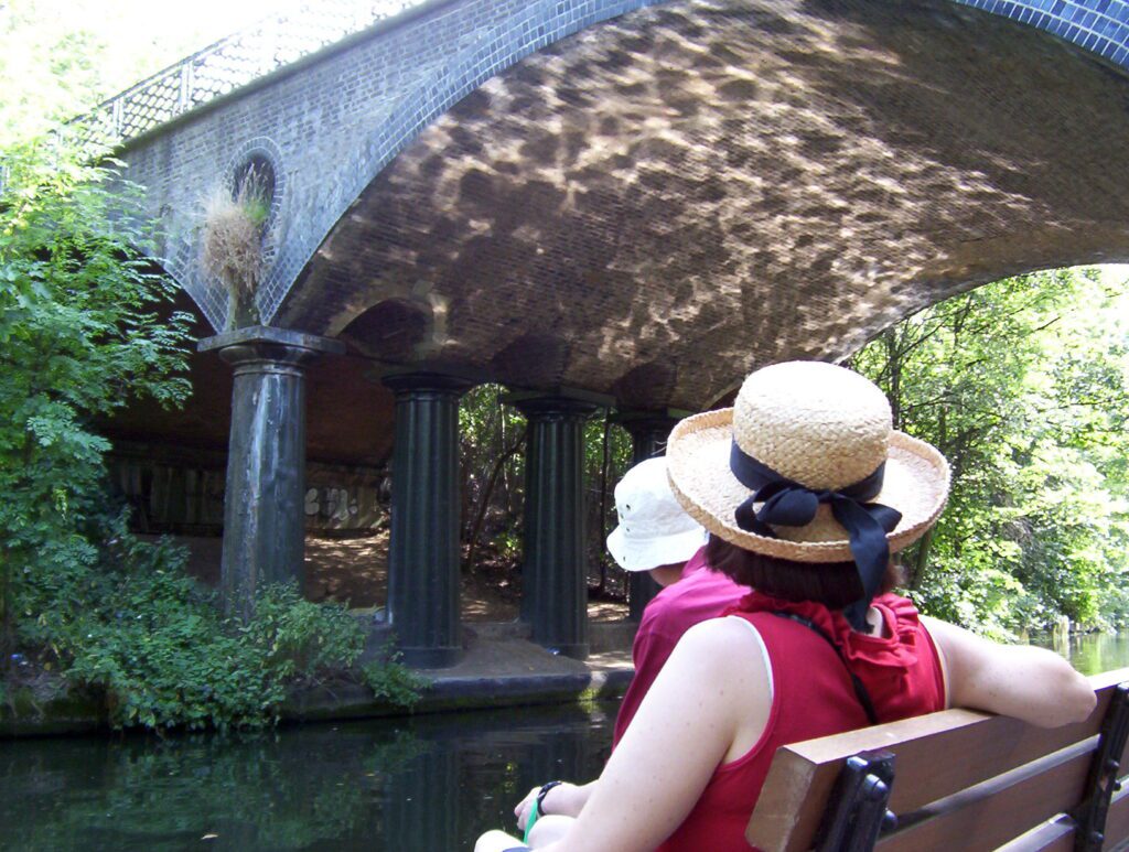 image of jean at Macclesfield Bridge, Blow-up Bridge, Regent's Canal, Camden Town, London, England