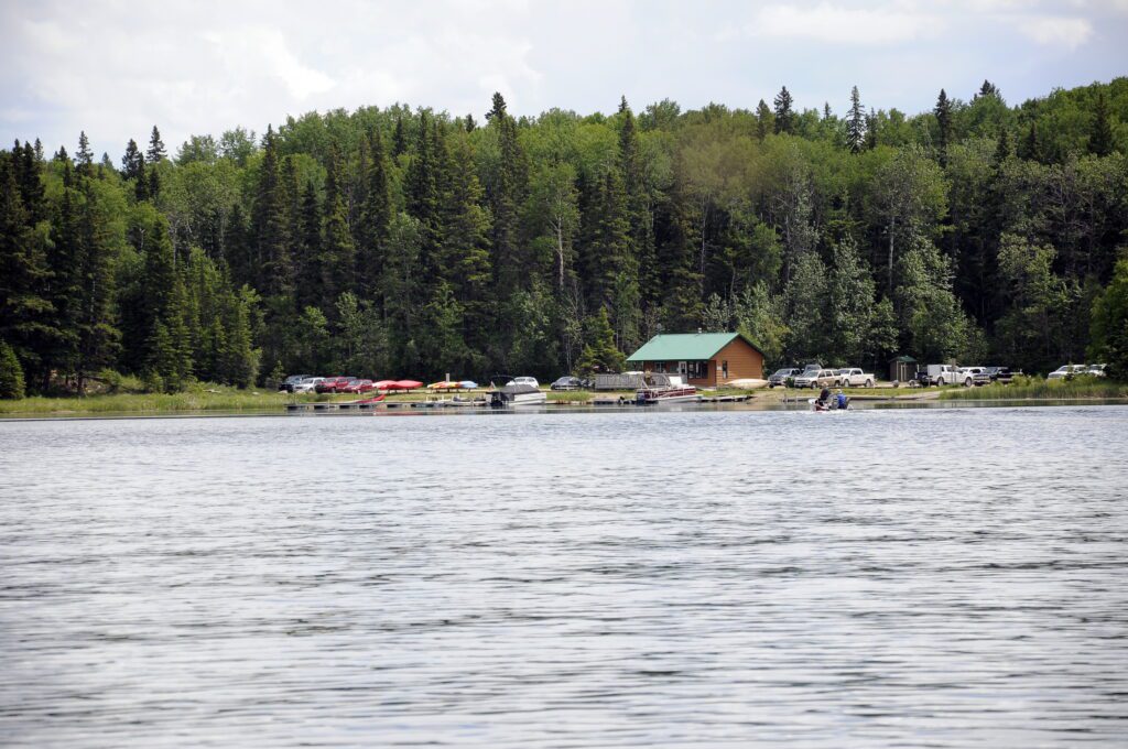 image of Hanging Heart Lakes Marina, Prince Albert National Park, Saskatchewan